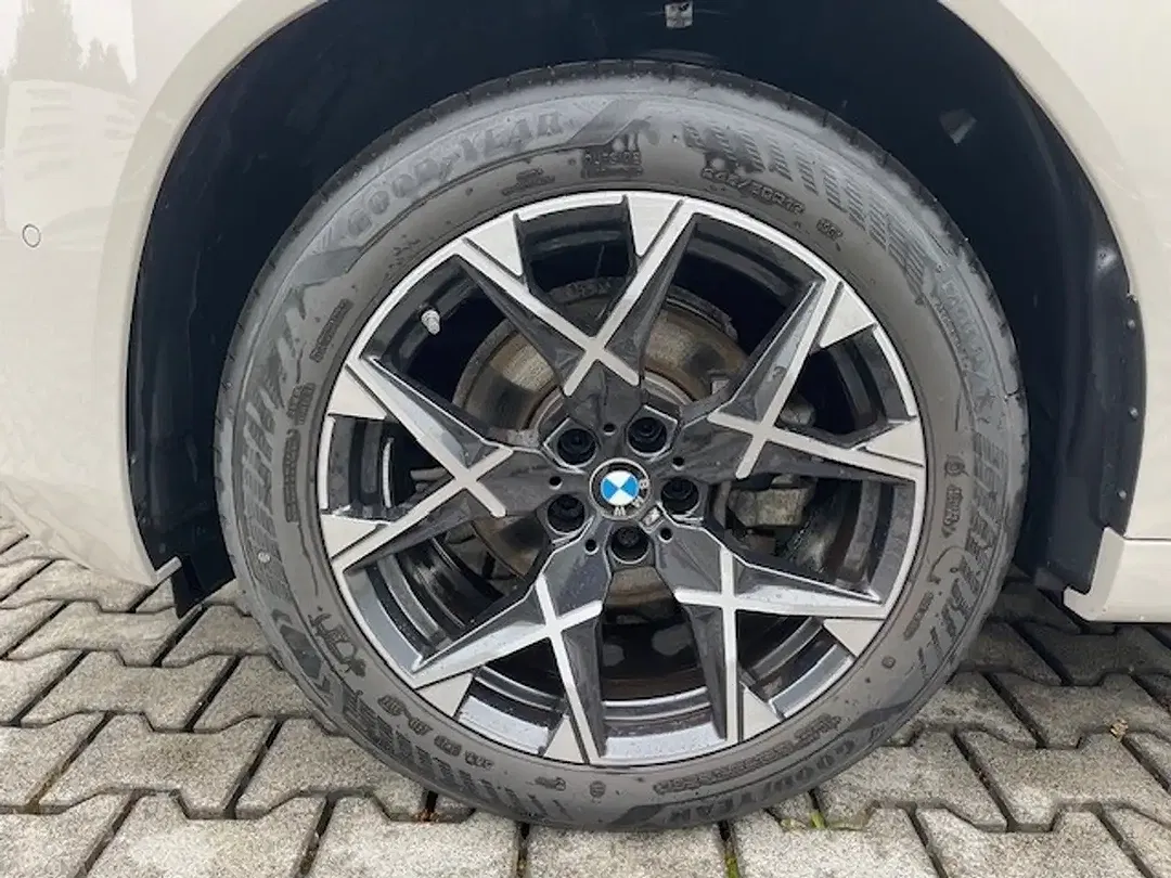 BMW X3 - Thumbnail 12