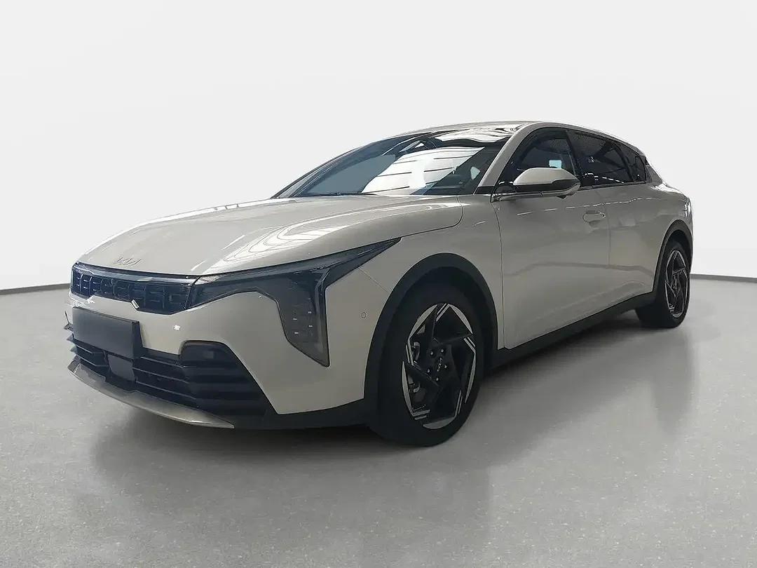 Kia K4 - Afbeelding 1