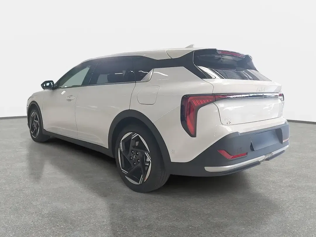 Kia K4 - Thumbnail 4