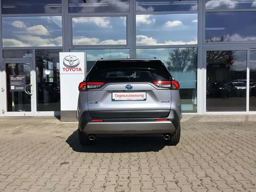 Toyota RAV 4 - Thumbnail 4