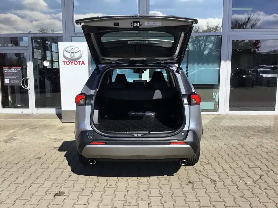 Toyota RAV 4 - Thumbnail 5