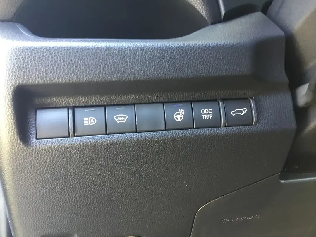 Toyota RAV 4 - Thumbnail 7