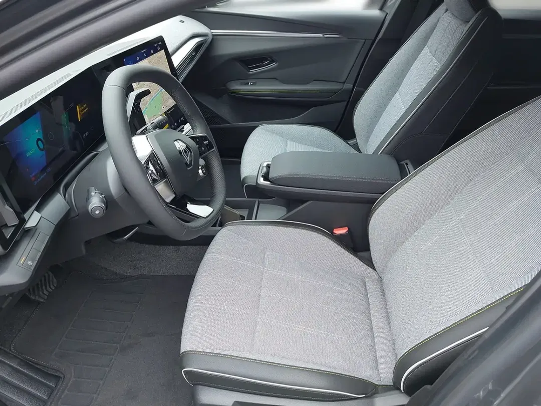 Renault Megane E-Tech - Thumbnail 5