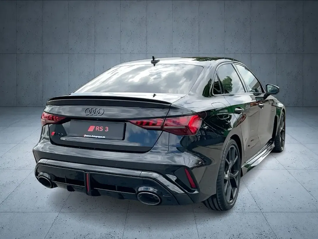 Audi RS3 - Thumbnail 6