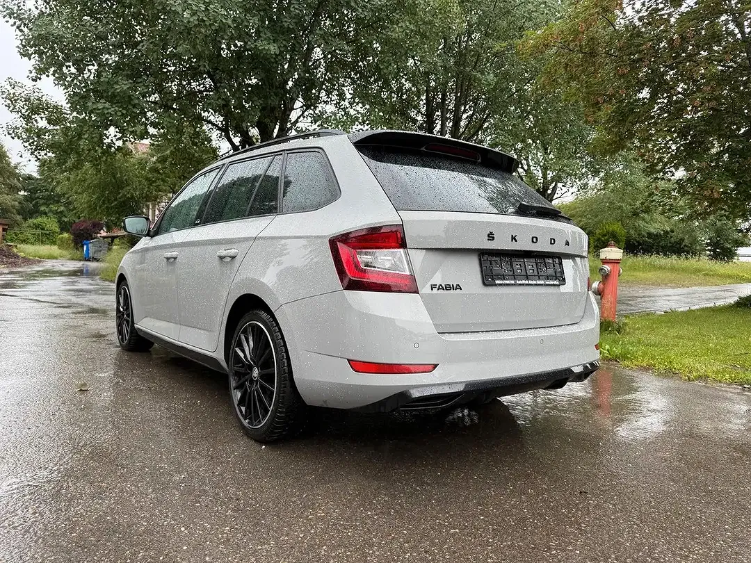 Skoda Fabia - Thumbnail 3