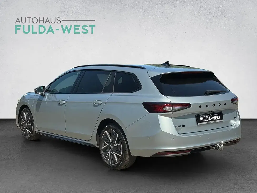 Skoda Superb - Thumbnail 4