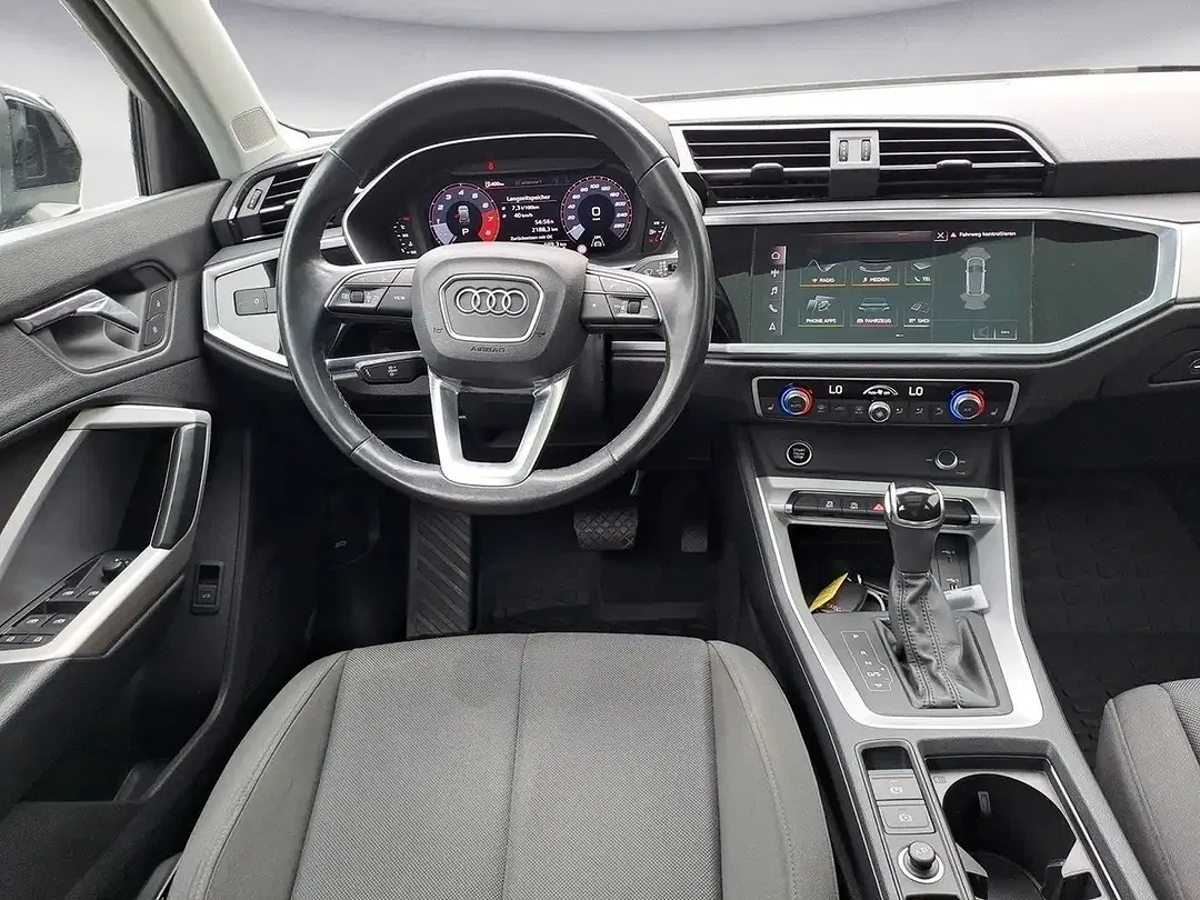 Audi Q3 - Thumbnail 10