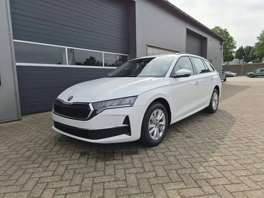 Skoda Octavia - Thumbnail 8