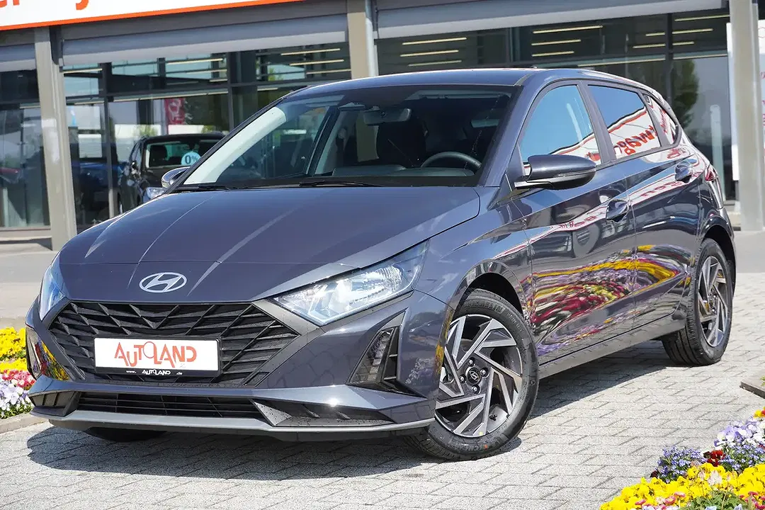 Hyundai i20 - Thumbnail 1