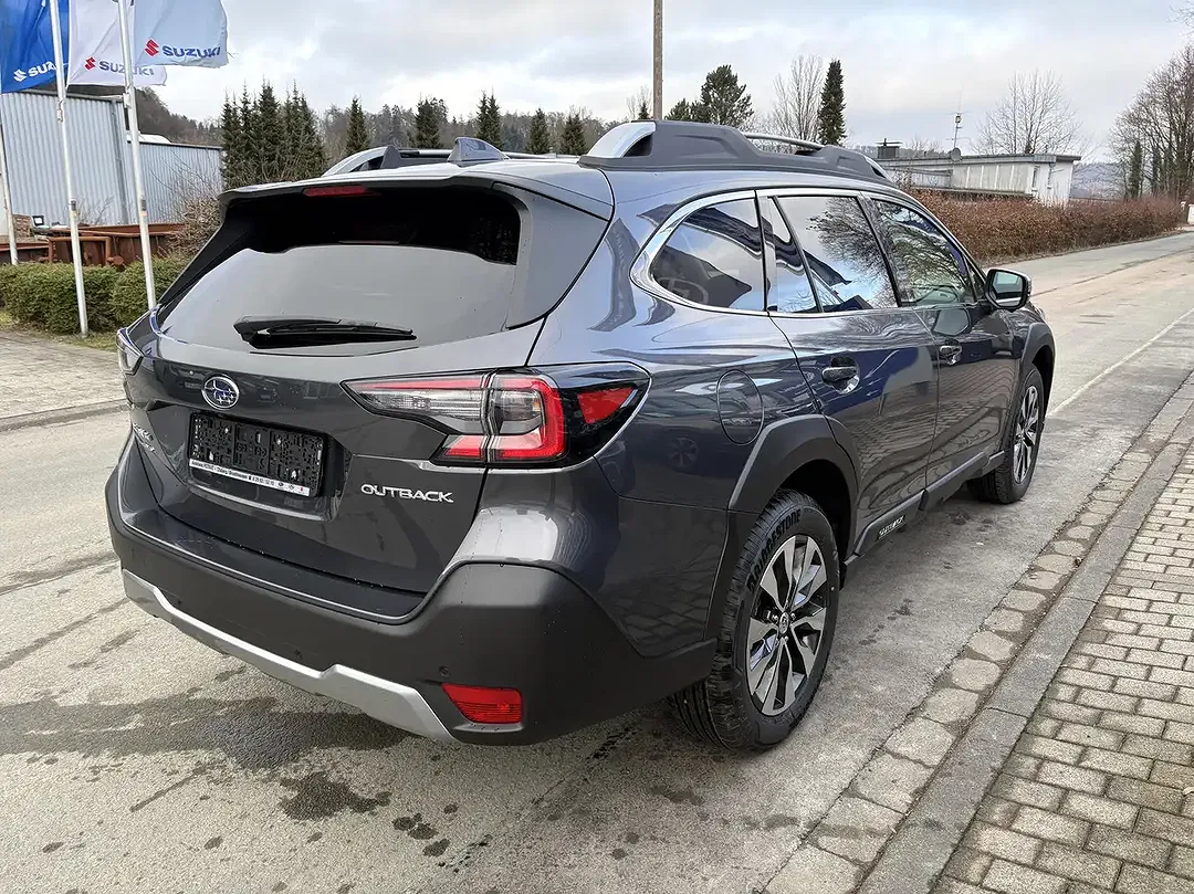 Subaru OUTBACK - Thumbnail 3