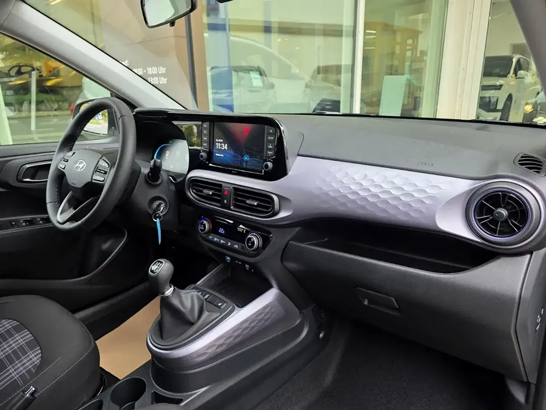 Hyundai i10 - Thumbnail 12