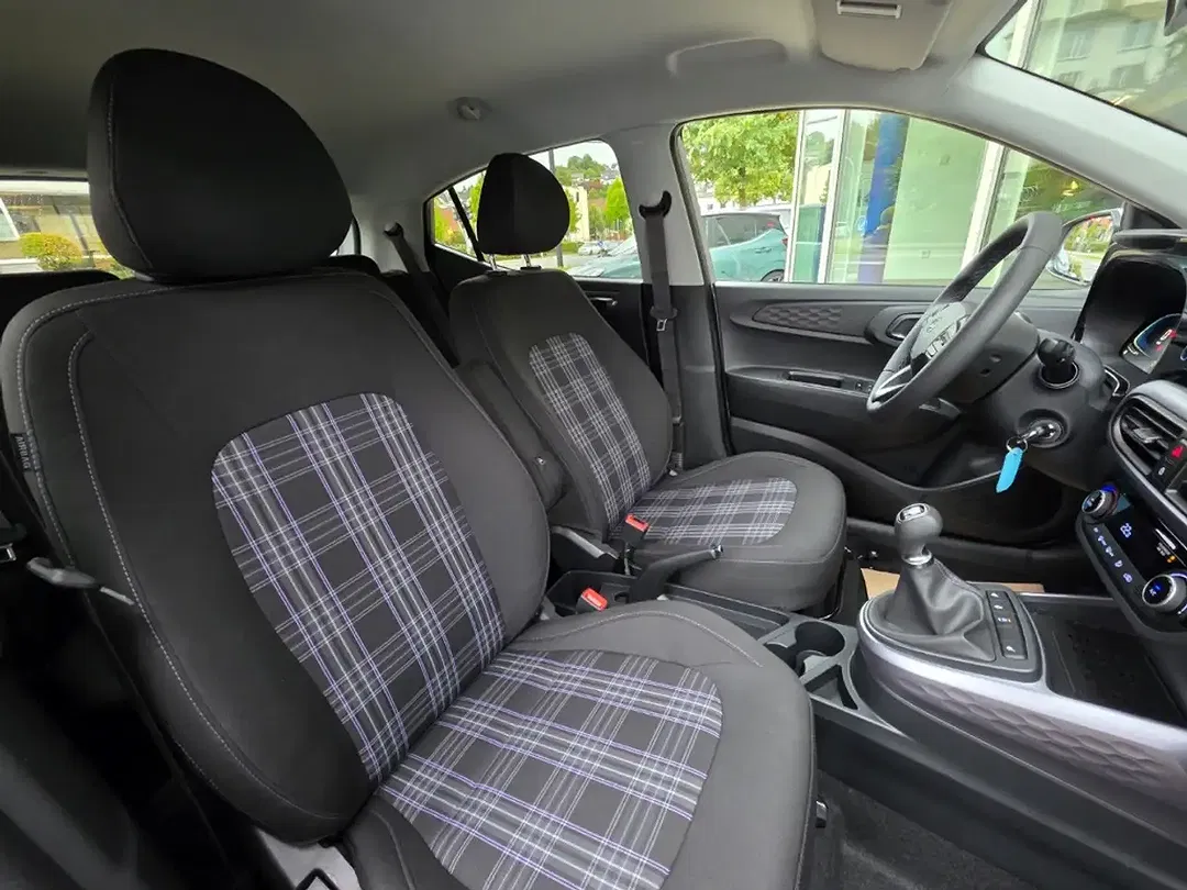 Hyundai i10 - Thumbnail 13
