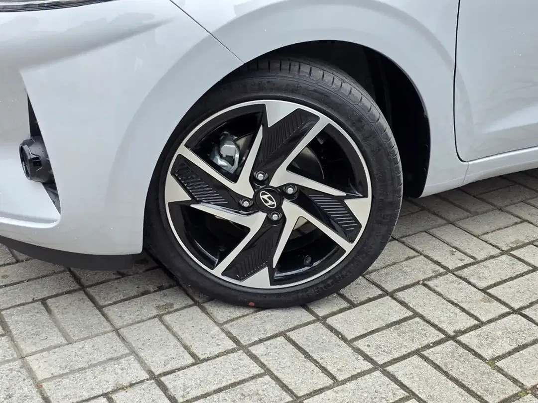 Hyundai i10 - Thumbnail 5