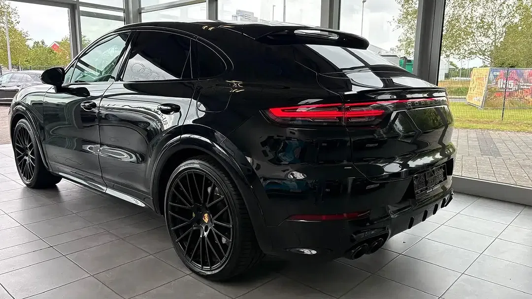 Porsche Cayenne - Thumbnail 4