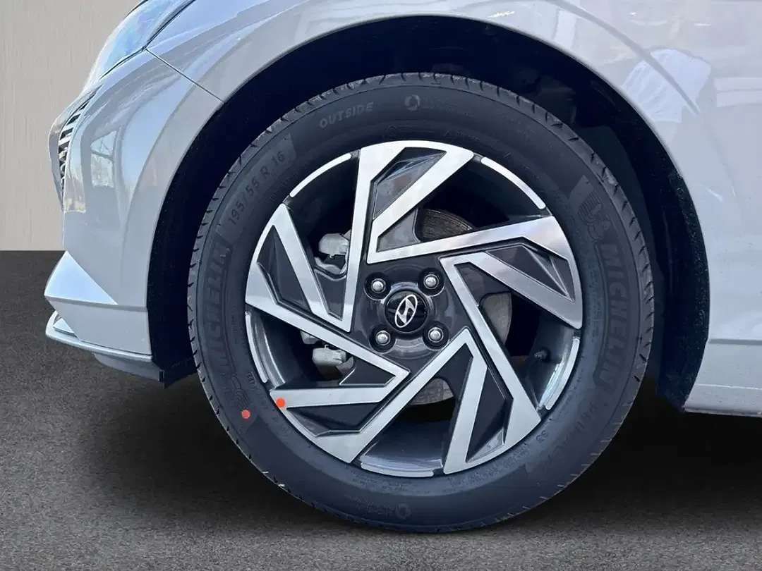 Hyundai i20 - Thumbnail 14