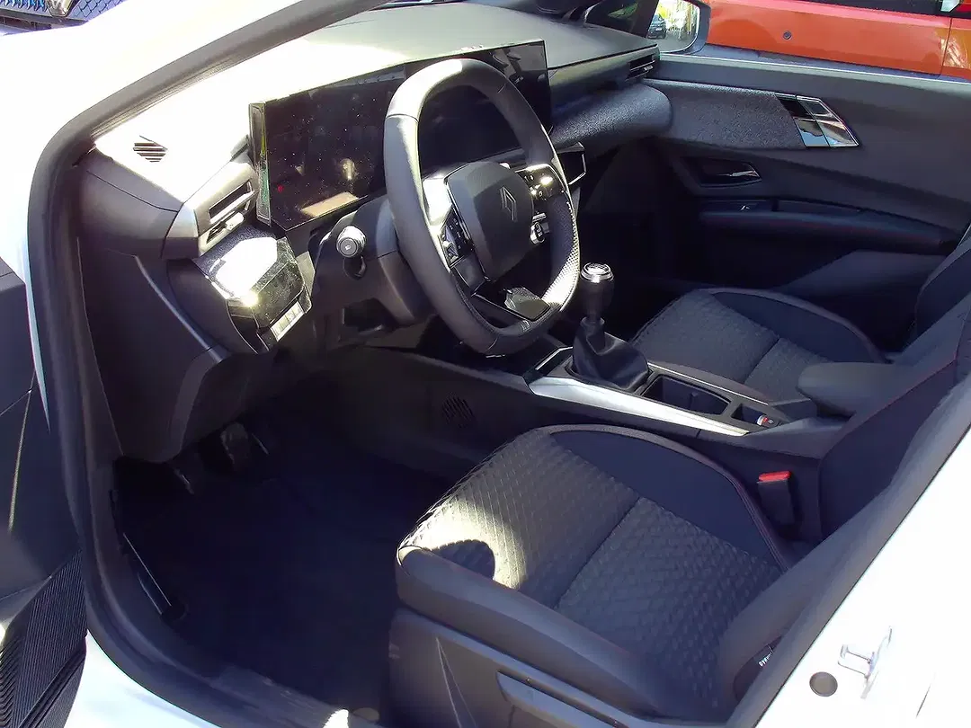Renault Clio - Thumbnail 8