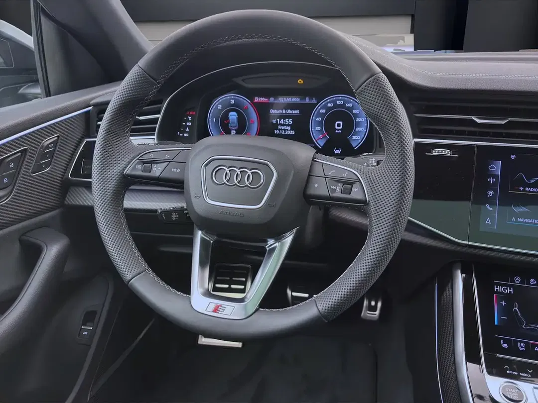 Audi Q8 - Thumbnail 12