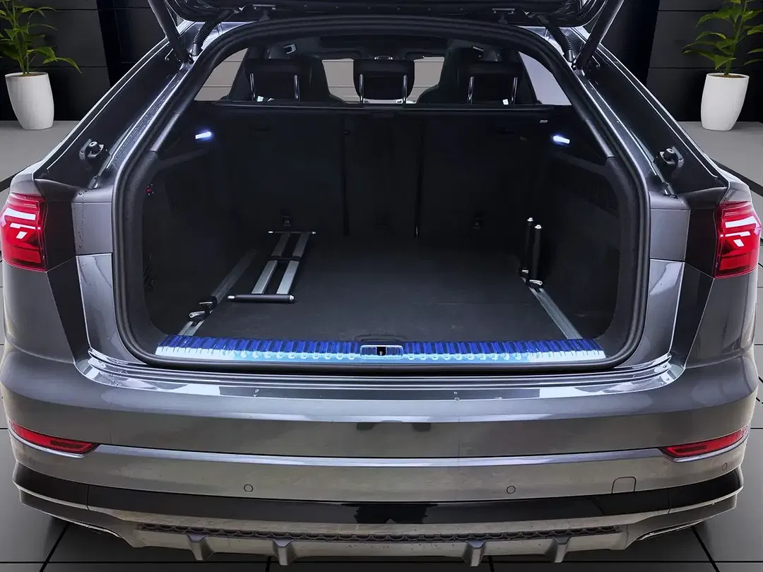 Audi Q8 - Thumbnail 5