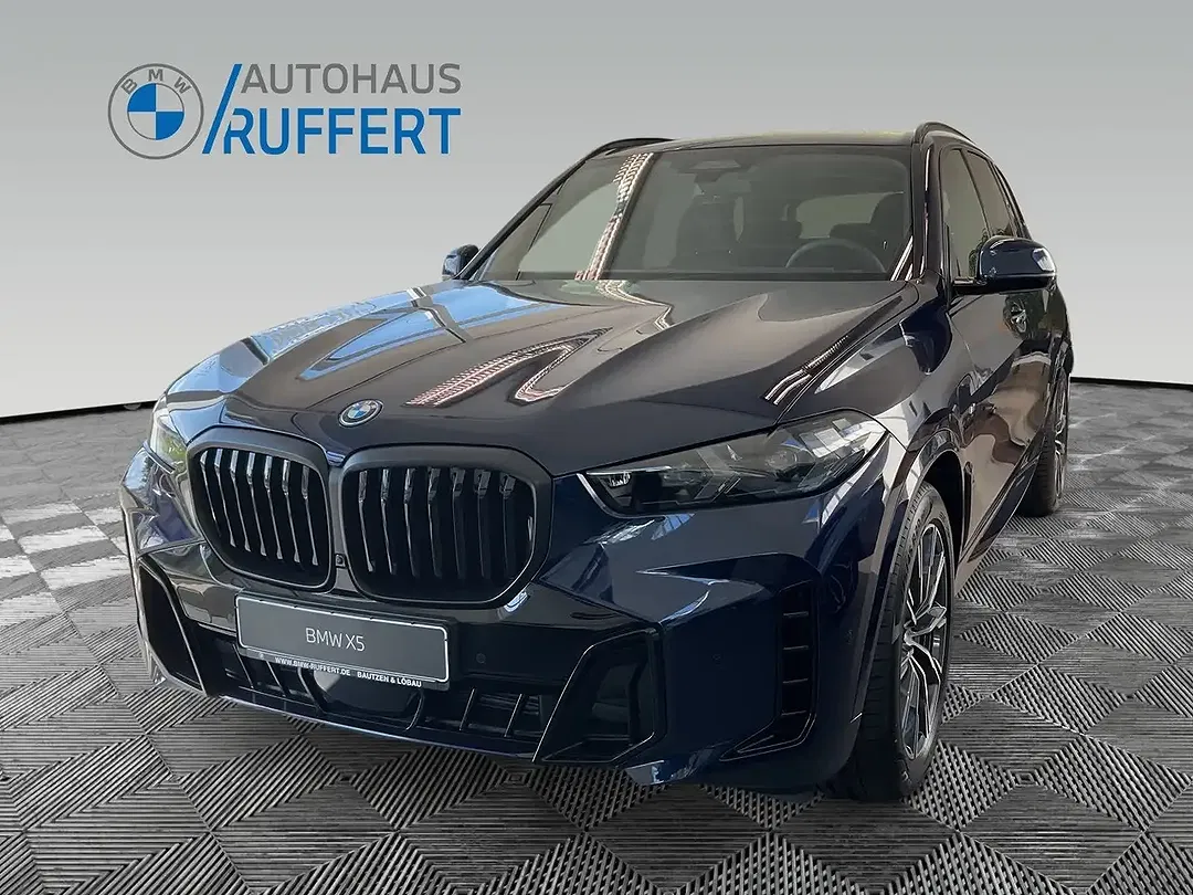 BMW X5 - Thumbnail 1
