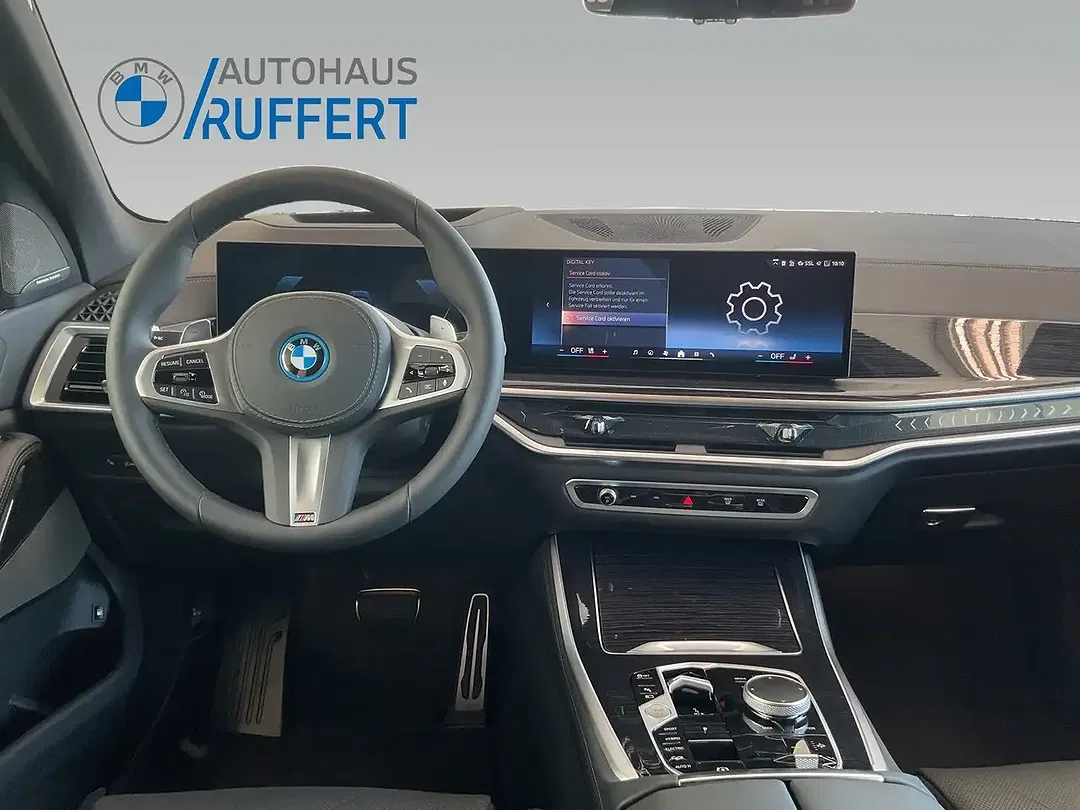 BMW X5 - Thumbnail 10