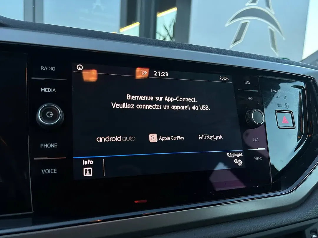 Volkswagen Polo - Thumbnail 12