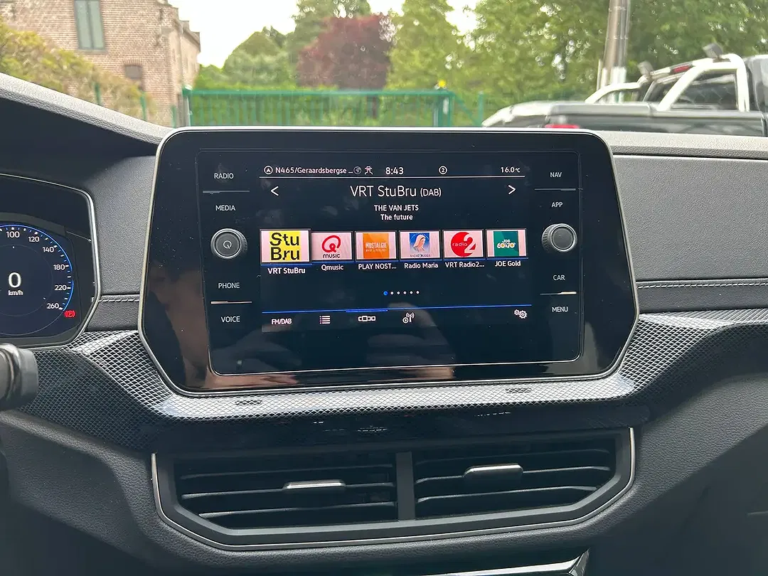 Volkswagen T-Cross - Thumbnail 15