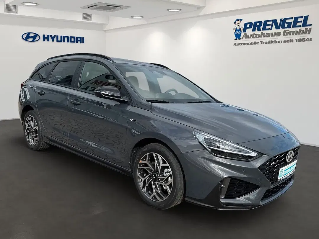 Hyundai i30 - Thumbnail 2