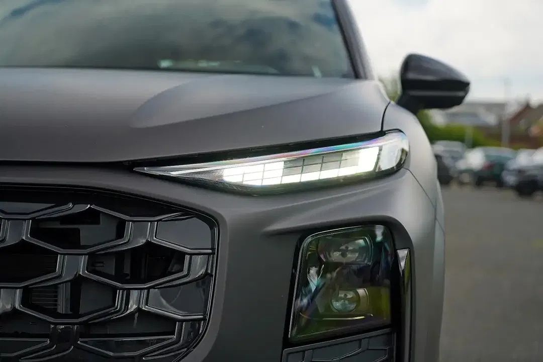 Audi Q3 - Thumbnail 4