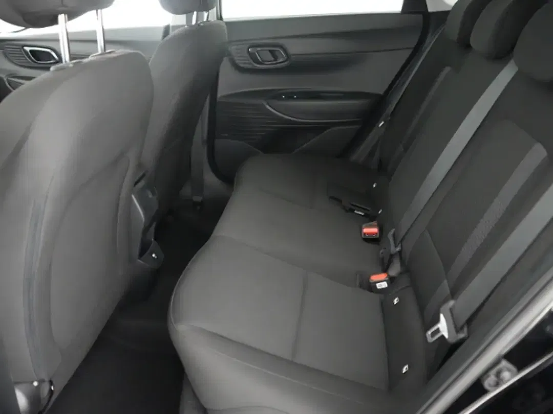 Hyundai i20 - Thumbnail 9