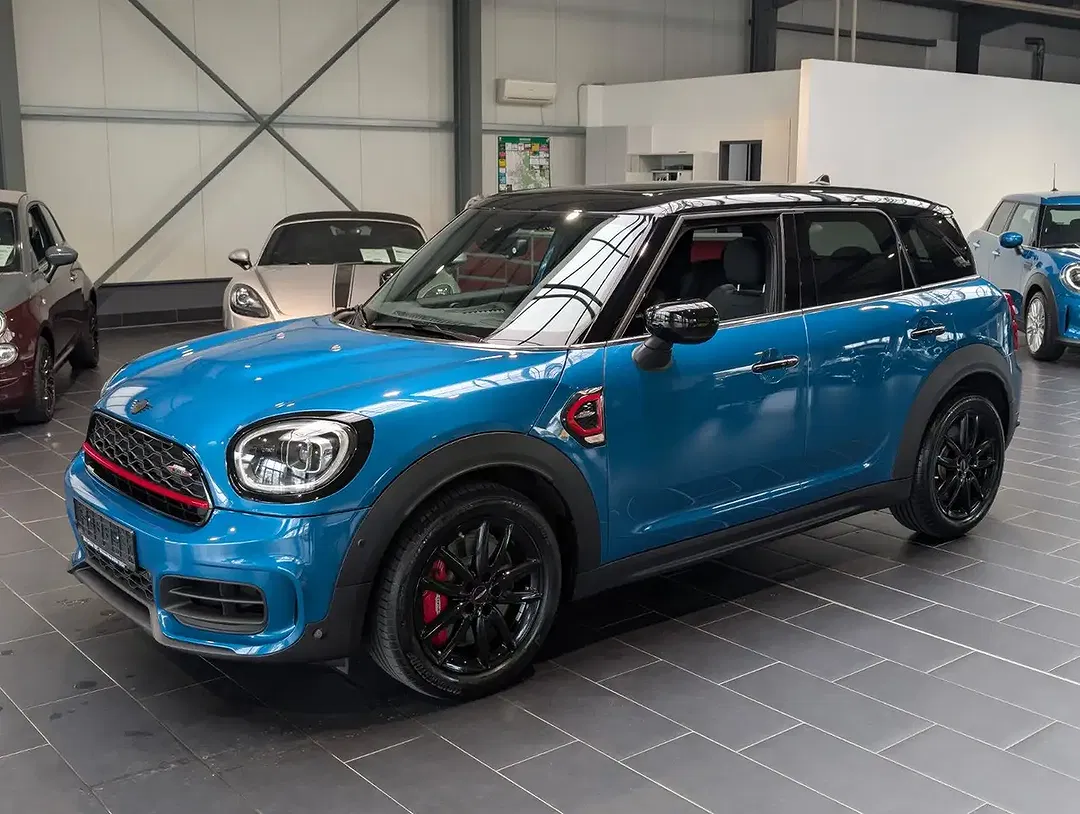 MINI John Cooper Works Countryman - Thumbnail 1