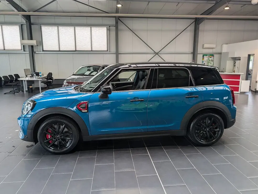 MINI John Cooper Works Countryman - Thumbnail 8
