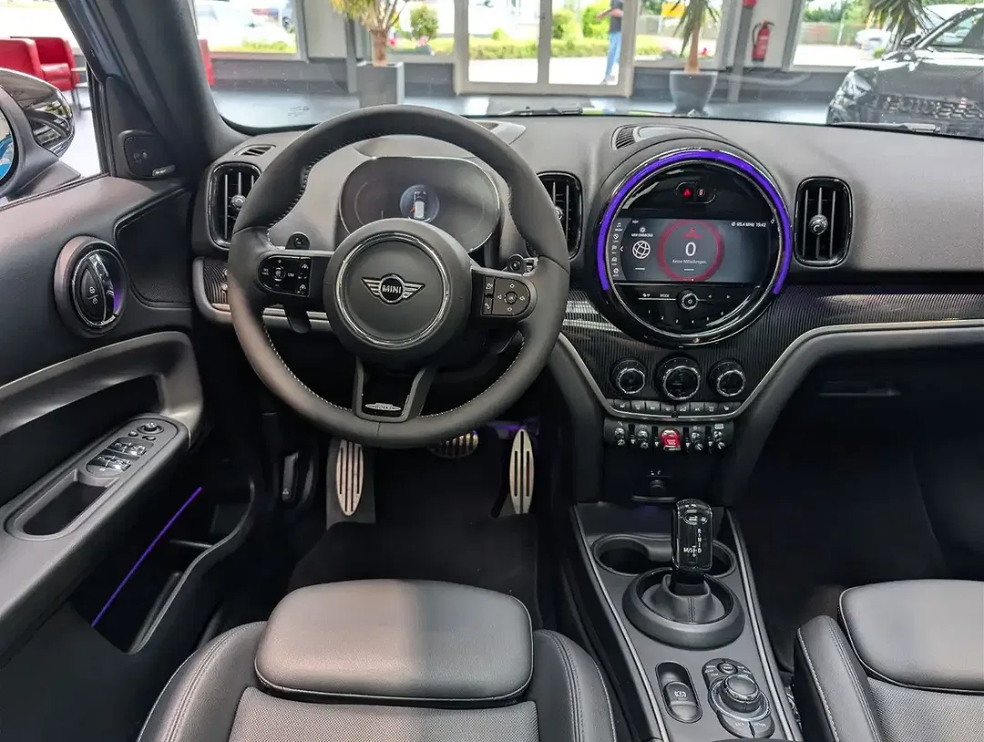 MINI John Cooper Works Countryman - Thumbnail 9