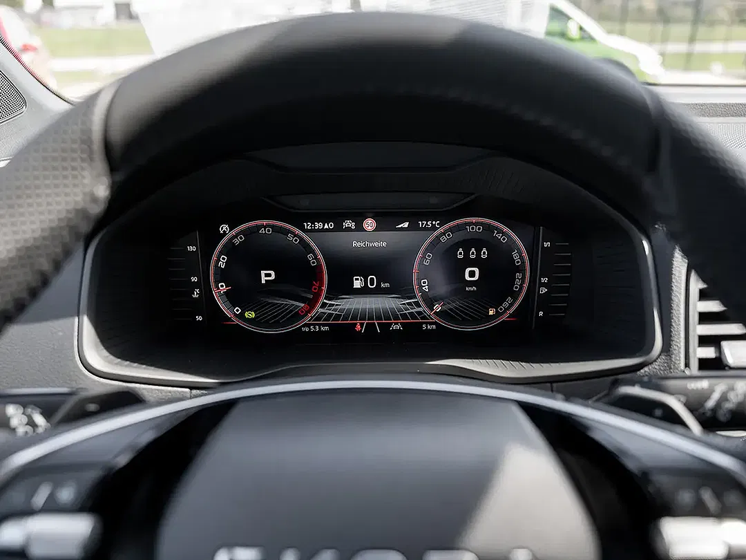 Skoda Karoq - Thumbnail 12