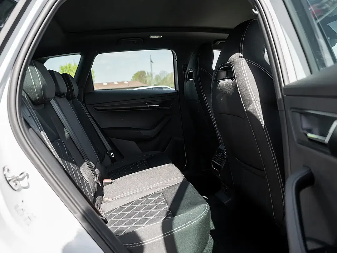 Skoda Karoq - Thumbnail 4