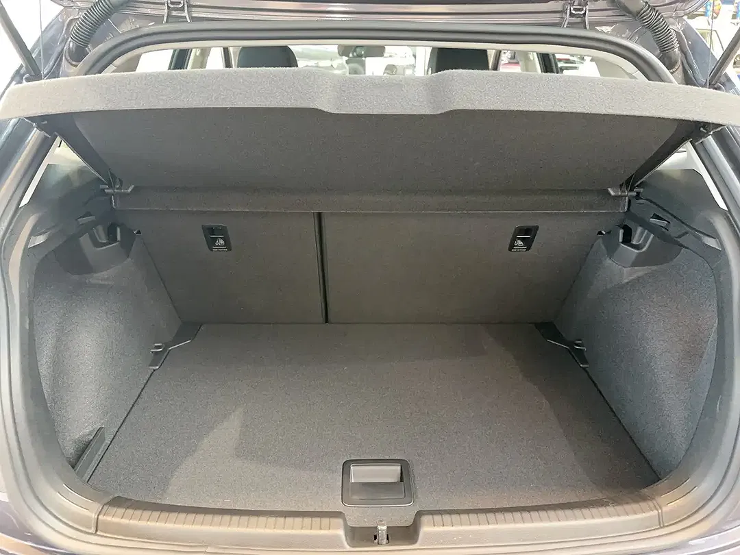 Volkswagen Polo - Thumbnail 14