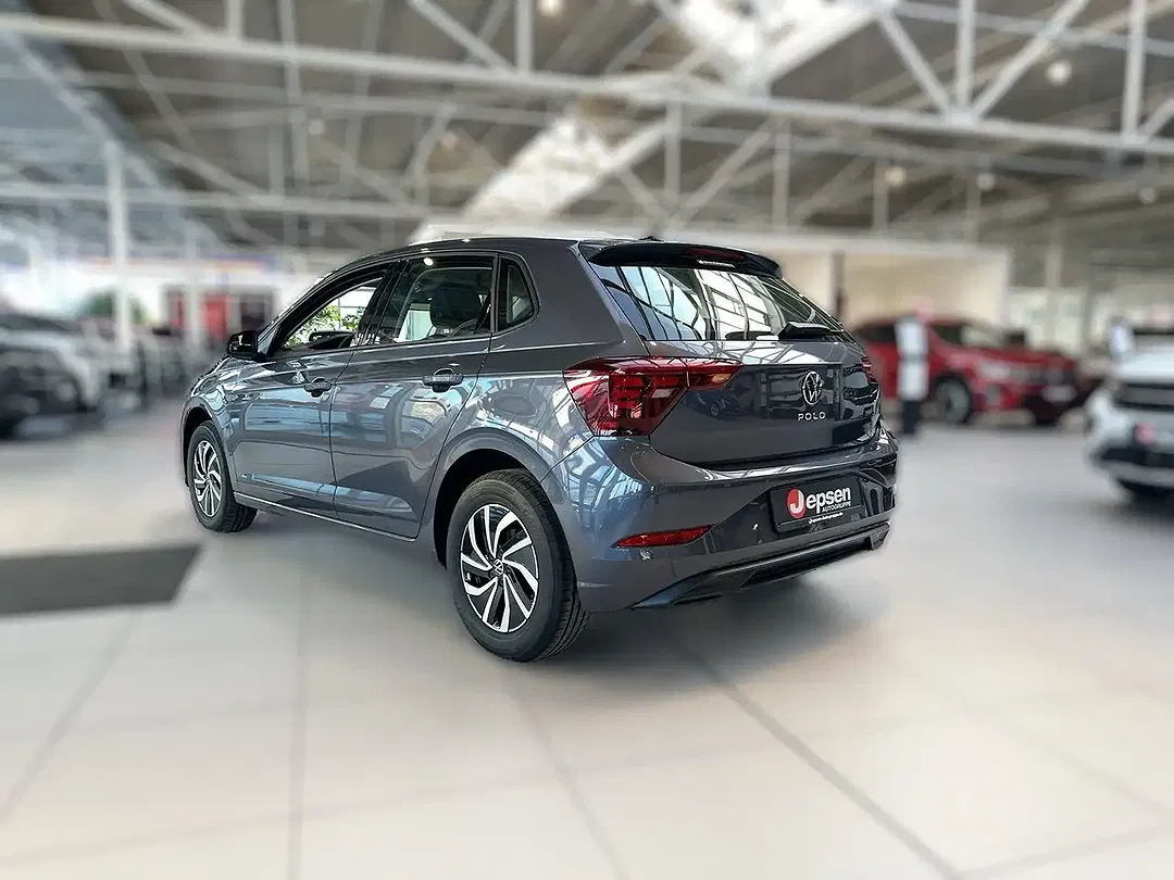 Volkswagen Polo - Thumbnail 4