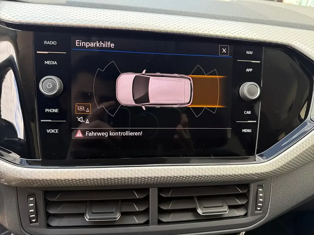 Volkswagen T-Cross - Thumbnail 12