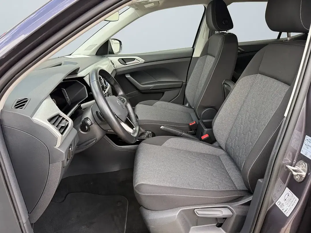 Volkswagen T-Cross - Thumbnail 6