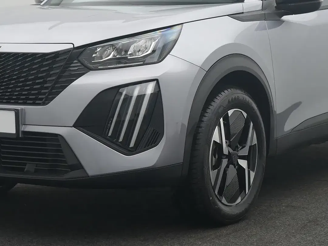 Peugeot 2008 - Thumbnail 8