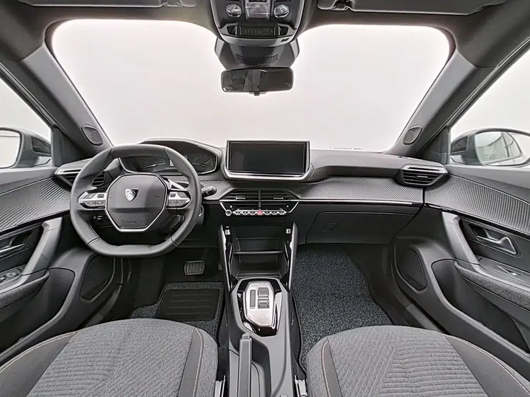 Peugeot 2008 - Thumbnail 9
