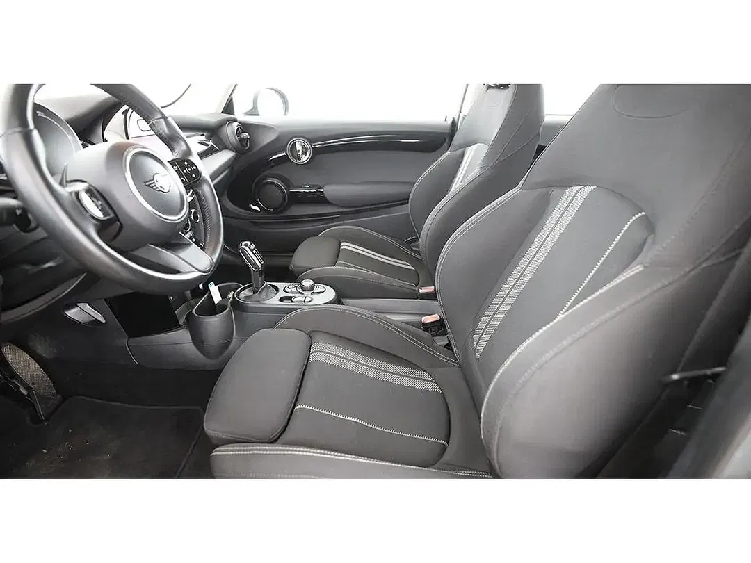 MINI Cooper SE - Thumbnail 13