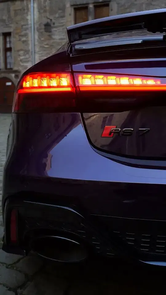 Audi RS7 - Thumbnail 9