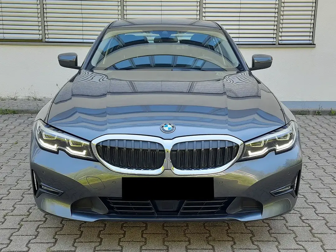 BMW 318 - Thumbnail 3