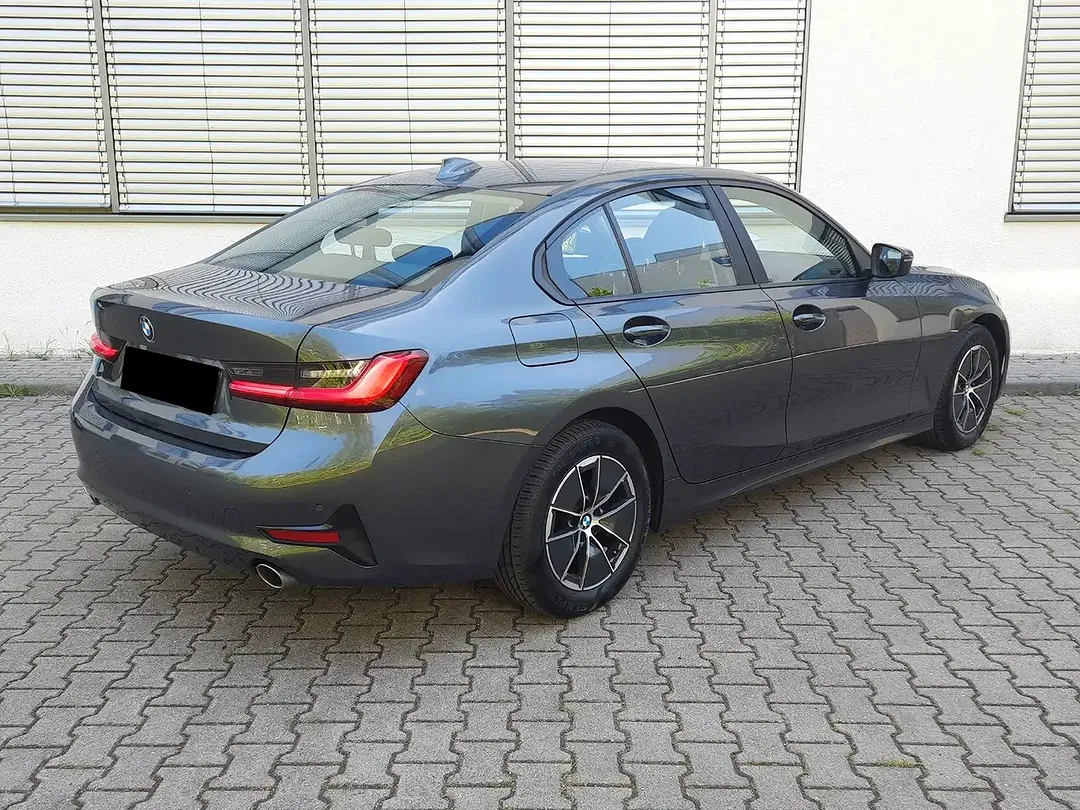 BMW 318 - Thumbnail 6