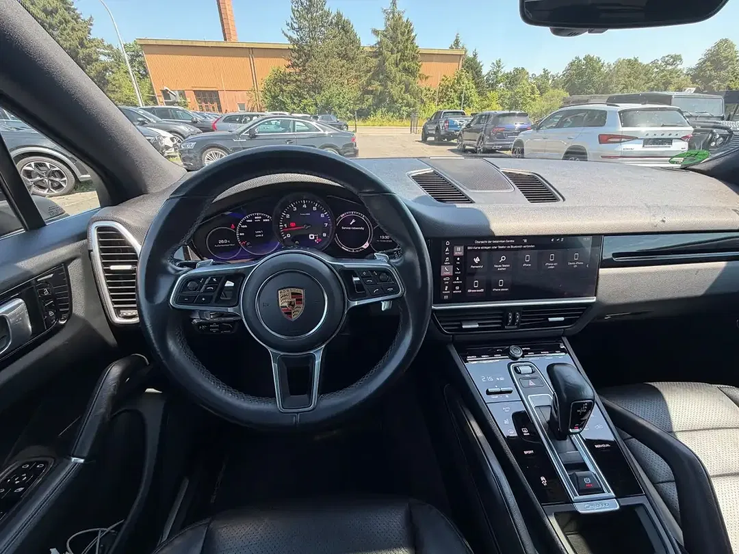 Porsche Cayenne - Thumbnail 11