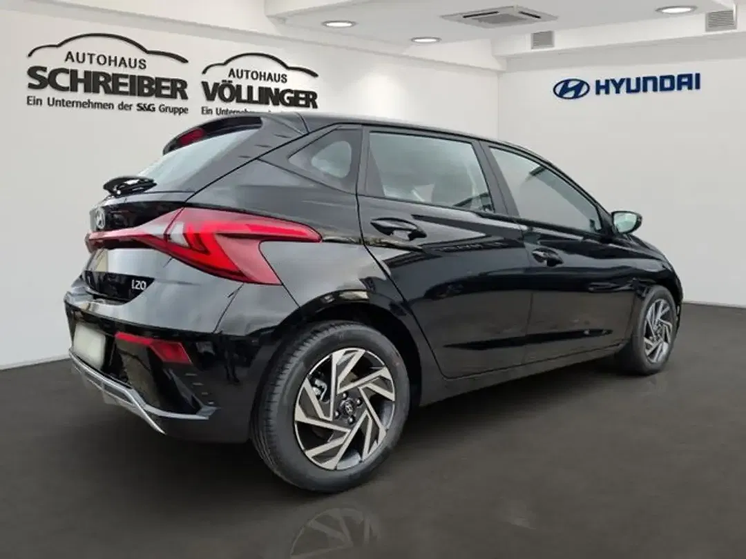 Hyundai i20 - Thumbnail 3