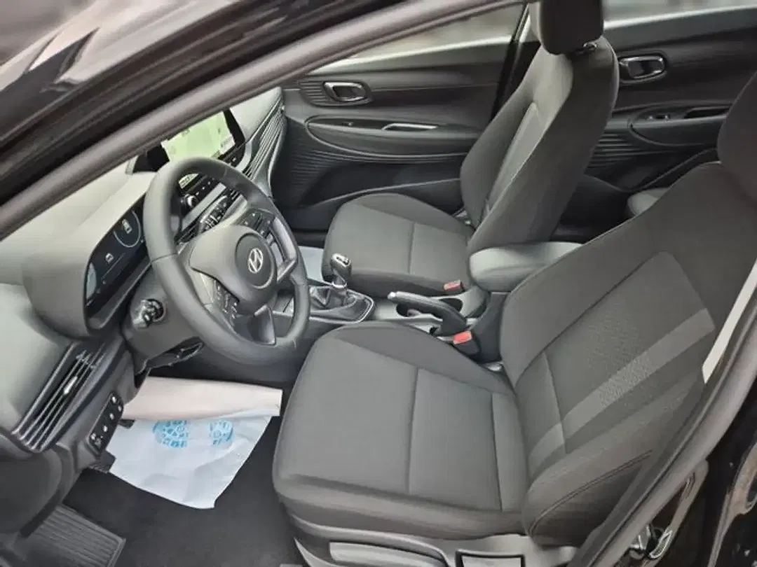 Hyundai i20 - Thumbnail 9