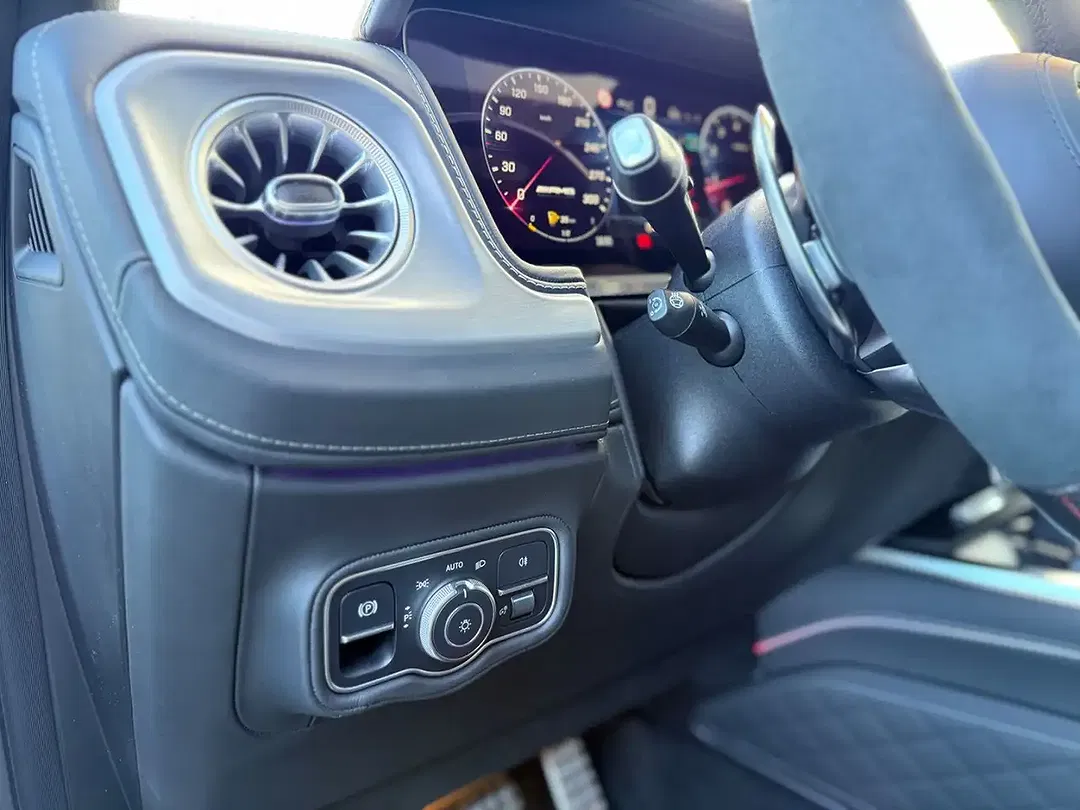 Mercedes-Benz G 63 AMG - Thumbnail 24