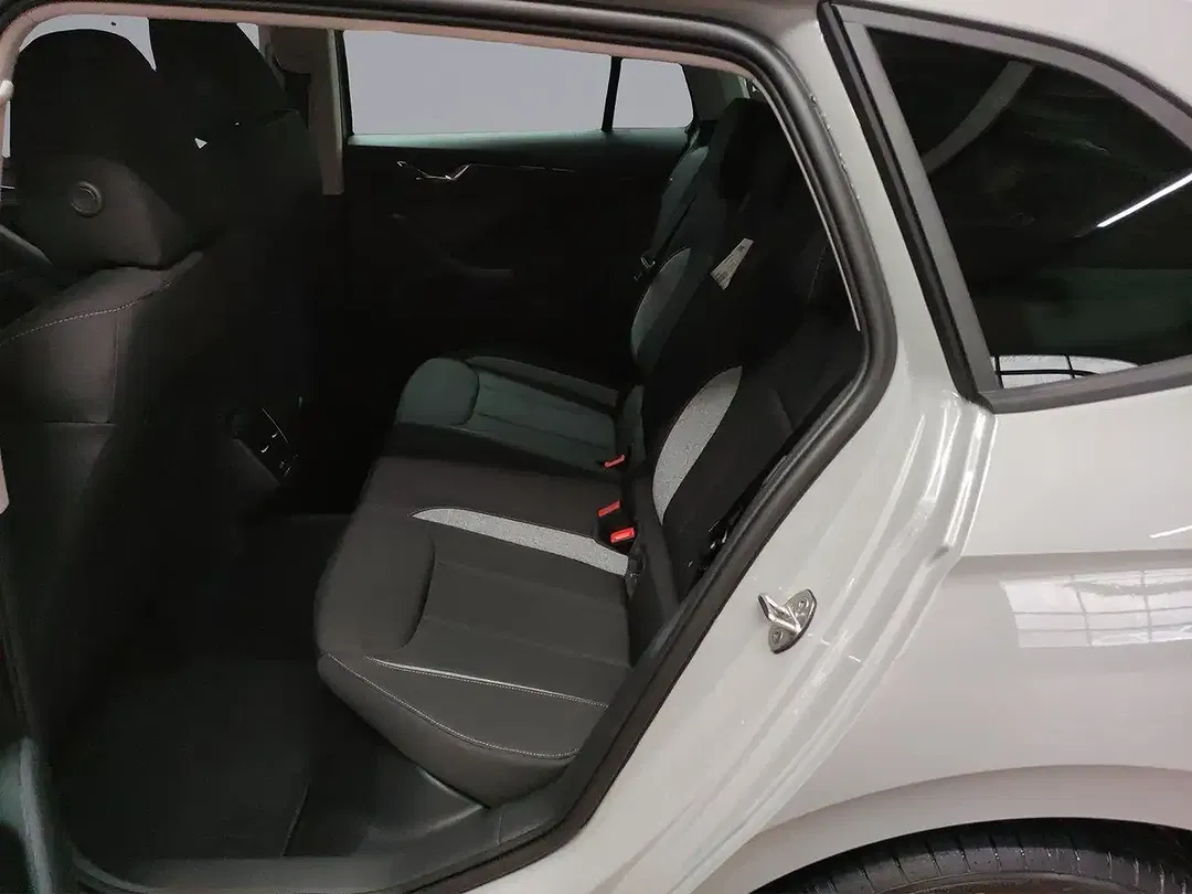 Skoda Scala - Thumbnail 11