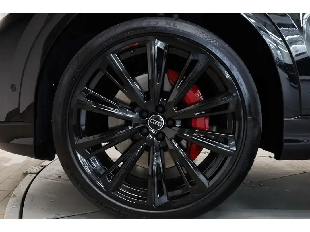 Audi Q8 - Thumbnail 7